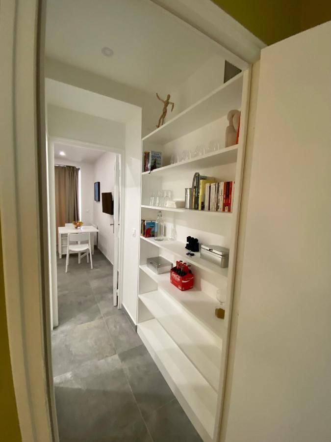 Chez Les Artistes De Menilmontant Apartment Paris Exterior foto
