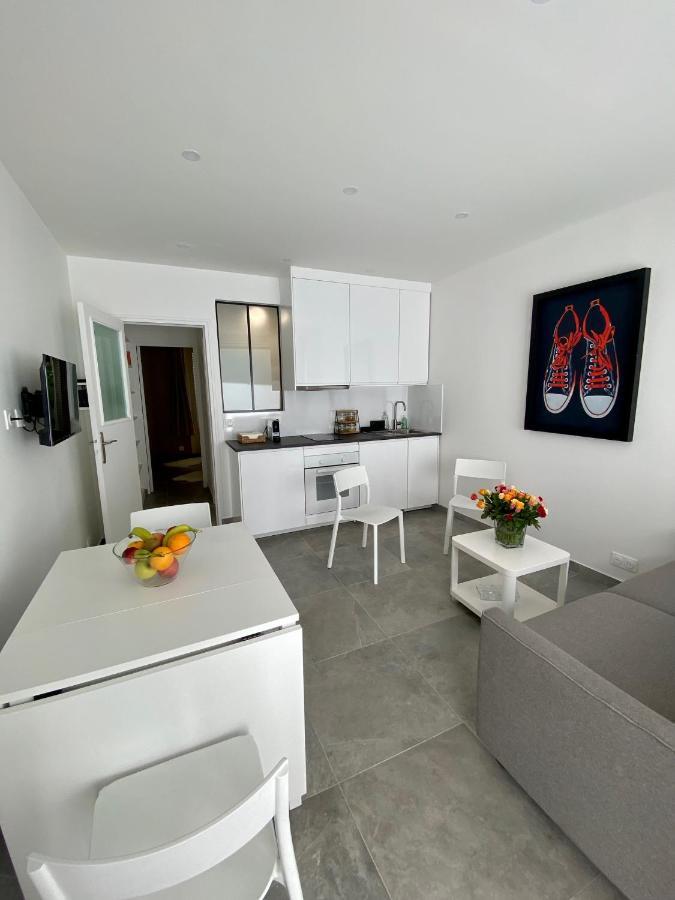 Chez Les Artistes De Menilmontant Apartment Paris Exterior foto