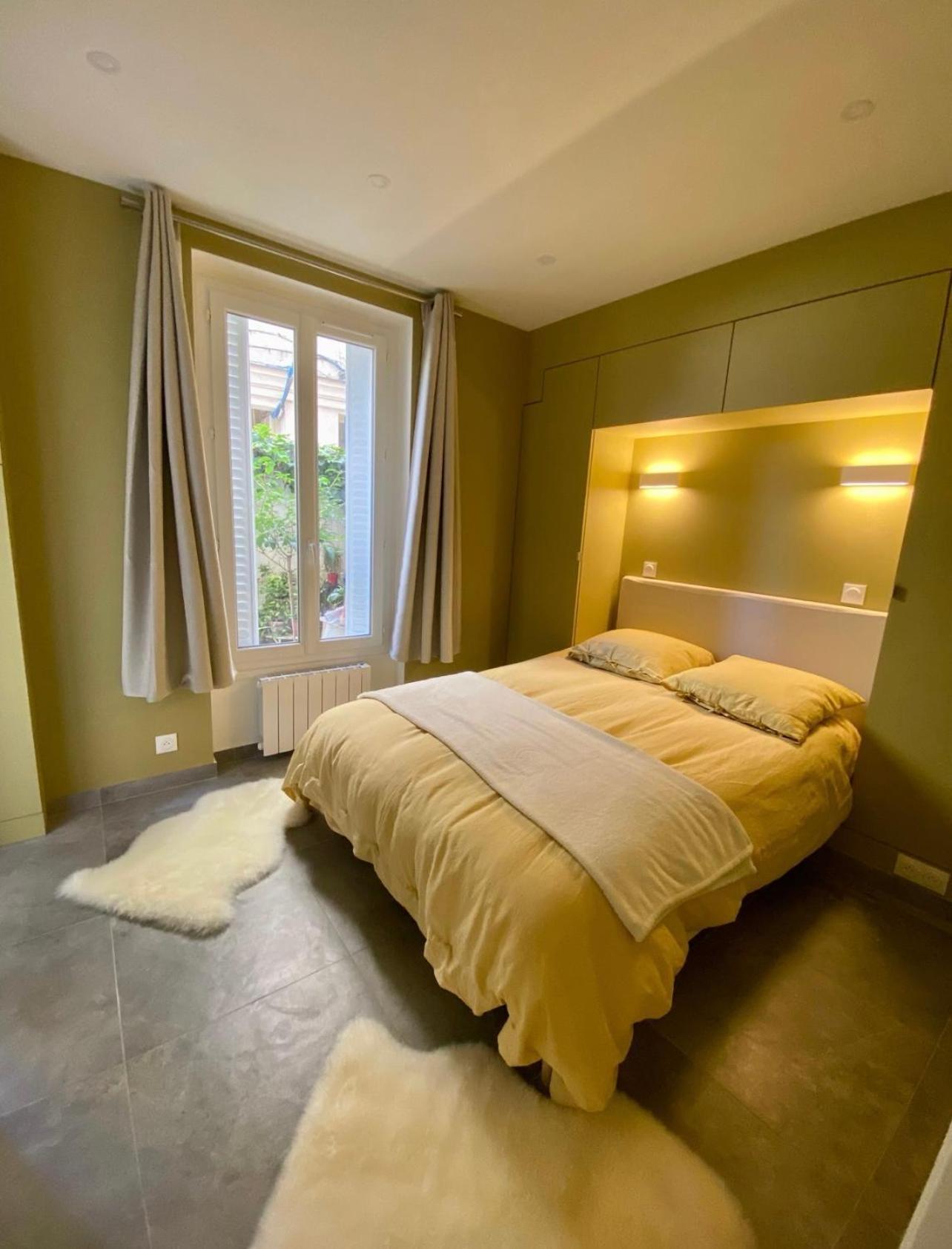 Chez Les Artistes De Menilmontant Apartment Paris Exterior foto
