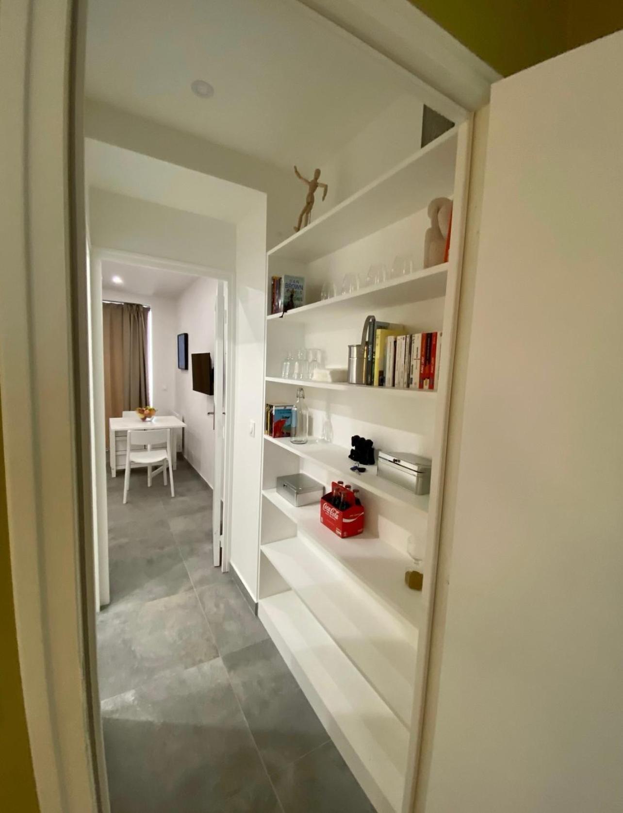 Chez Les Artistes De Menilmontant Apartment Paris Exterior foto